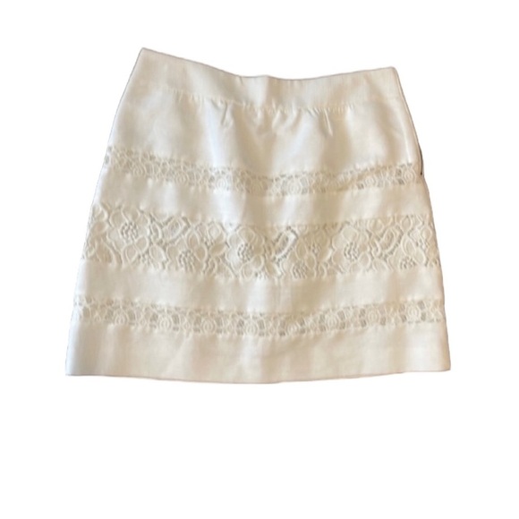 Loft creamy white fully lined skirt with embroidered lace details. NWT - Picture 2 of 8